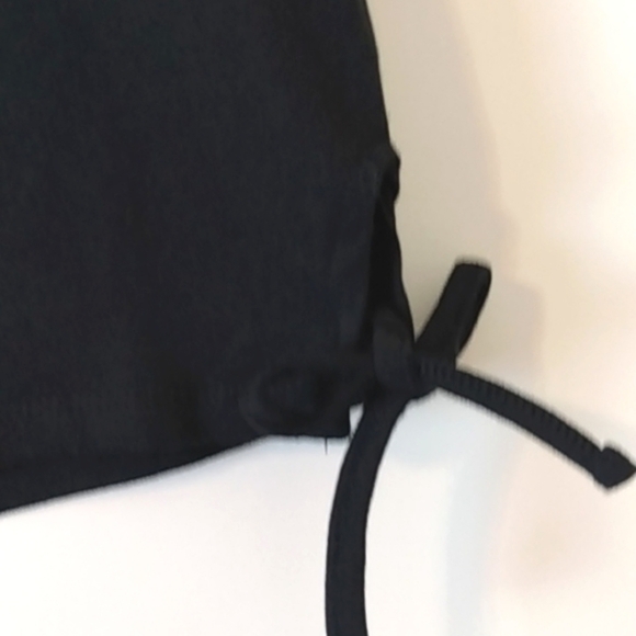 GOOD ENERGY GIRLS BLACK CROP TOP SHORT SLEEVE TEE SIZE JUNIORS LARGE NWOT - Picture 3 of 7